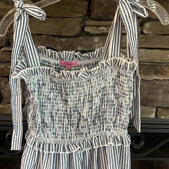 Simply Southern Smocked Striped Seersucker Tie Shoulder Midi Dress Size Small - Picture 4 of 10